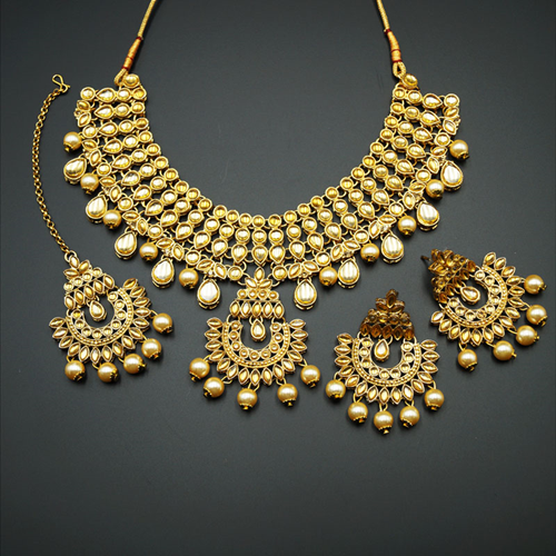 Venu Gold Kundan Necklace Set - Gold