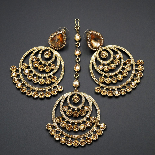 Kritu- Gold Diamante Earrings Tikka set  - Gold