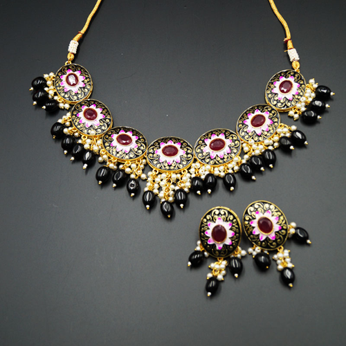 Loa Meenakari Black Necklace Set - Gold
