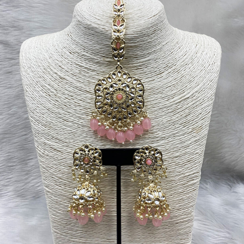 Llisa Baby Pink  Earring Tikka Set - Light Gold