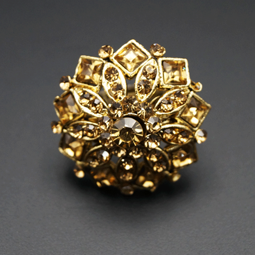 Yadni Gold Diamante Stone Ring - Gold