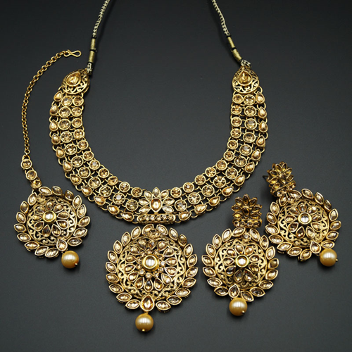 Asta  Gold Choker Necklace Set - Gold
