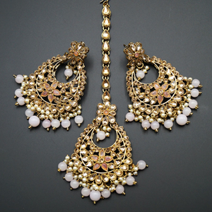 Maanvi Gold Diamante/Light Pink Beads Necklace Set - Antique Gold
