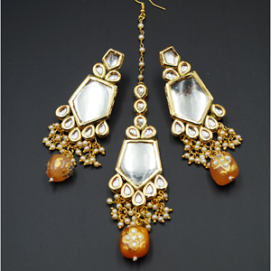 Karisa White Kundan/Peach Beads Necklace Set - Gold
