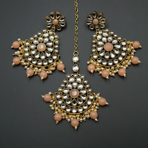 Diliso White Kundan/ Peach Choker Necklace Set - Antique Gold