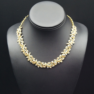 Tamari - Gold /White Diamante Necklace Set - Gold