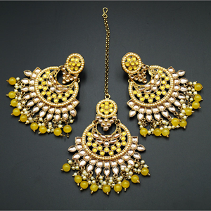 Gitali -Gold/ Yellow Kundan Earring Tikka Set - Antique Gold