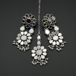 Raji White Mirror Choker Necklace Set - Silver
