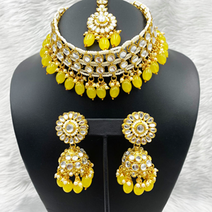 Sain Kundan Yellow Choker Necklace Set - Gold