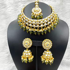 Sain Kundan Olive Choker Necklace Set - Gold