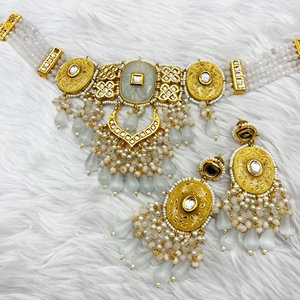 Arja Regal Neutral Kundan Choker Necklace Set - Gold