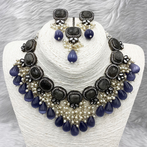 Metal necklace set sale