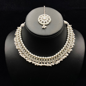 Babi White Polki Stone Necklace Set - Silver