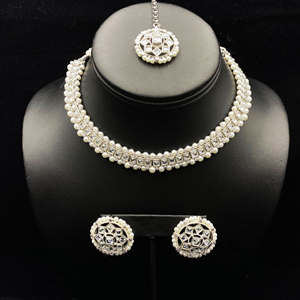 Aei White Polki Stone Necklace Set - Silver
