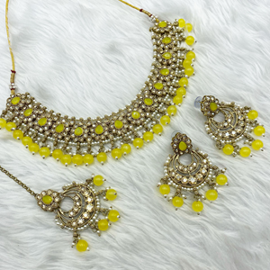 Arij Diamante Stone Yellow  Necklace Set - Antique Gold