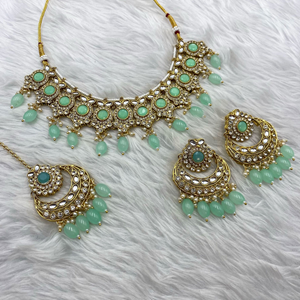 Sara Pista Kundan Necklace Set - Gold Availability:In Stock