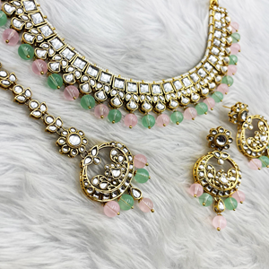 Kavi Kundan Baby Pink & Pista Necklace Set