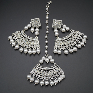 Bisthi White Diamante Earring Tikka and Hath Panja Set - Silver