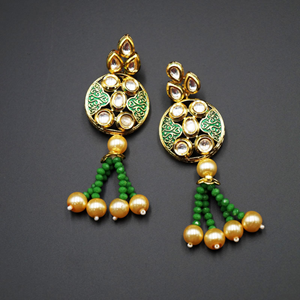 Vinya Green Kundan Necklace Set- Gold 