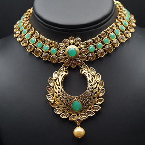 Talin Pista and Gold Necklace Set - Gold