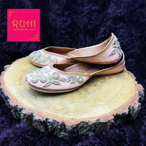 Vian Peach Leather Jutti